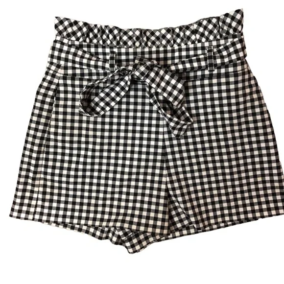 NWOT ZARA High Rise Paperbag Waist Gingham Black & White Plaid Shorts Sz Xs - Picture 6 of 15